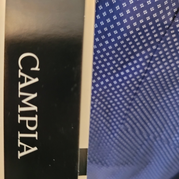 Moda Campia navy blue and white shirt. Tucked or untucked. Modern fit. M… - Picture 7 of 10